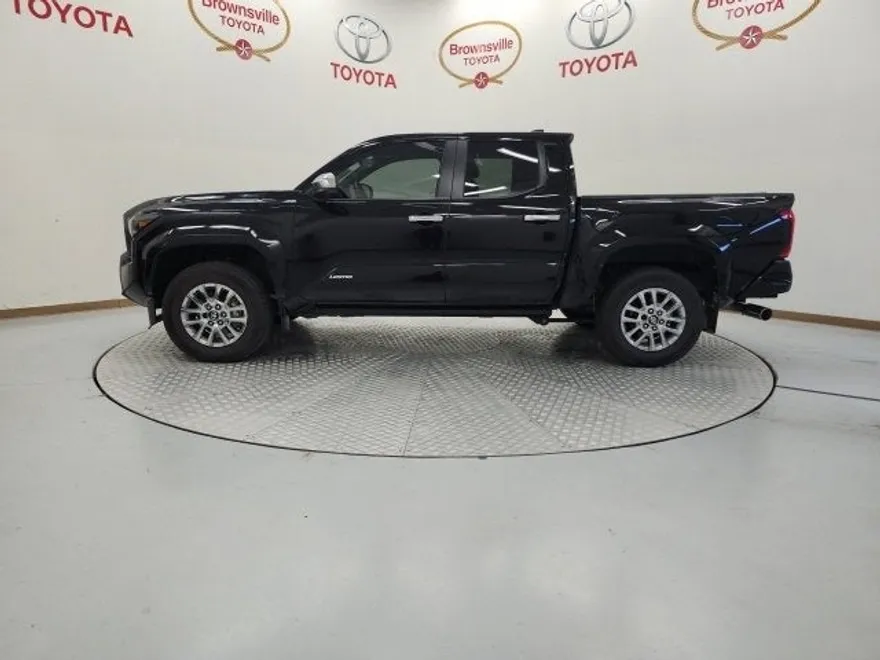 2024 Toyota Tacoma 4x4 Limited photo 1