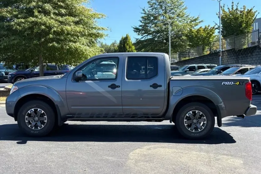 2019 Nissan Frontier PRO-4X photo 1