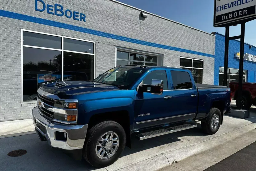 2019 Chevrolet Silverado 3500HD LTZ Z71 photo 1