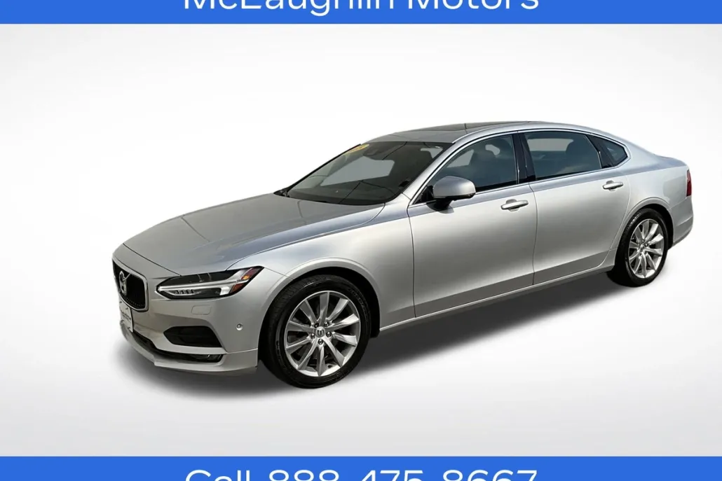 2018 Volvo S90 T6 Momentum photo 1