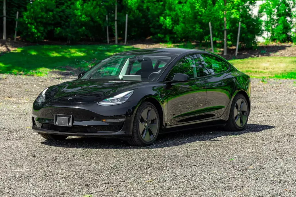 2022 Tesla Model 3 Long Range photo 1