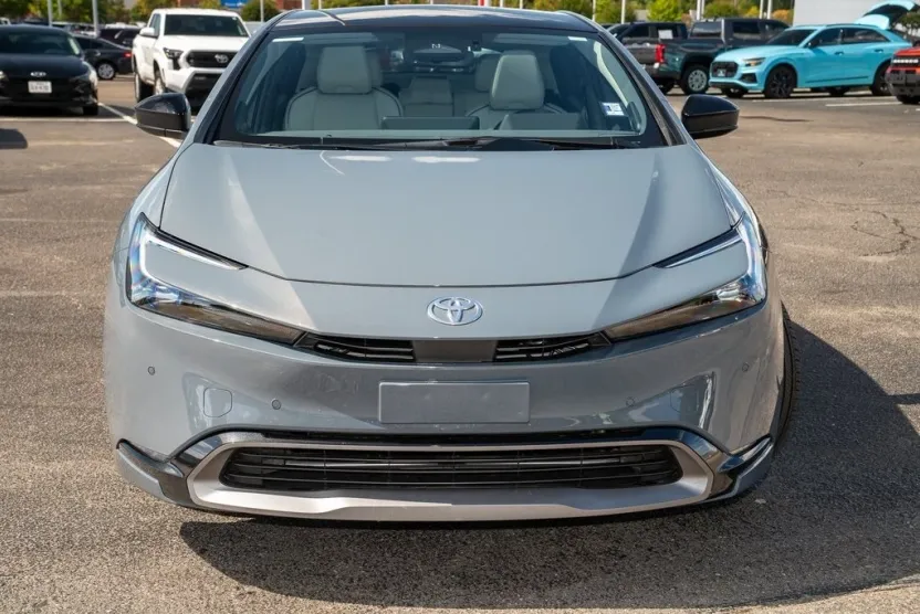 2024 Toyota Prius Limited photo 1