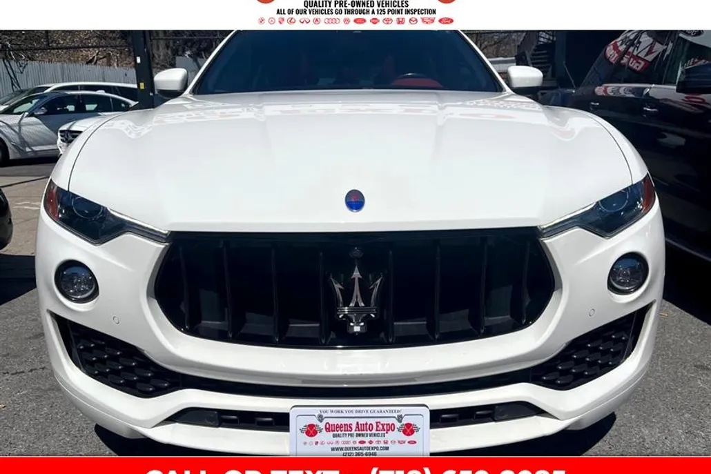 2019 Maserati Levante Base photo 1