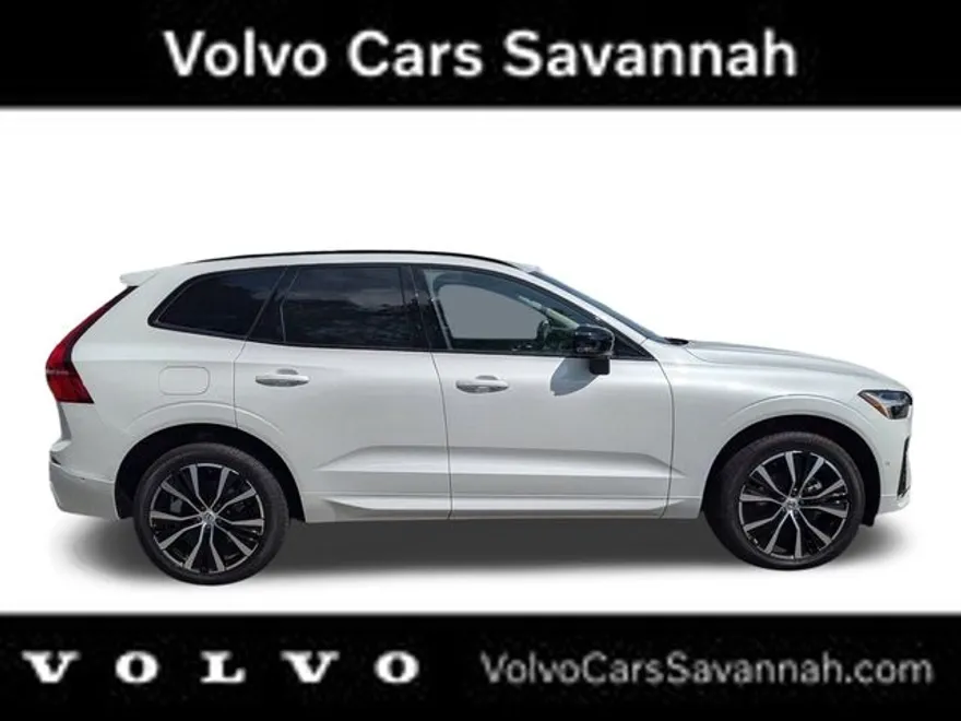 2025 Volvo XC60 B5 Plus photo 1