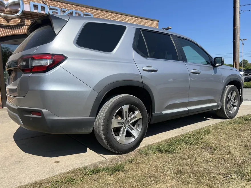 2025 Honda Pilot EX-L photo 1