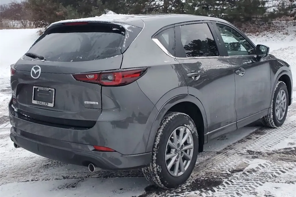 2025 Mazda CX-5 2.5 S Preferred photo 1