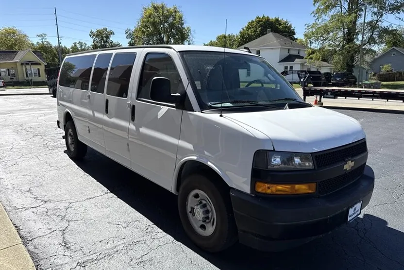 2024 Chevrolet Express LS 3500 photo 1