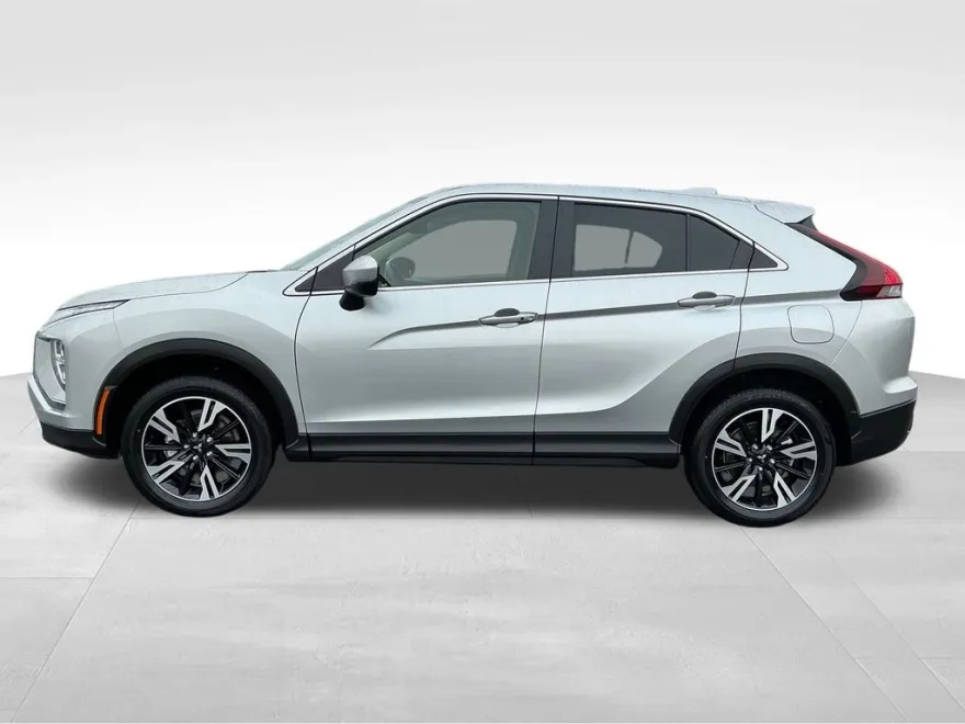 2025 Mitsubishi Eclipse Cross SE photo 1