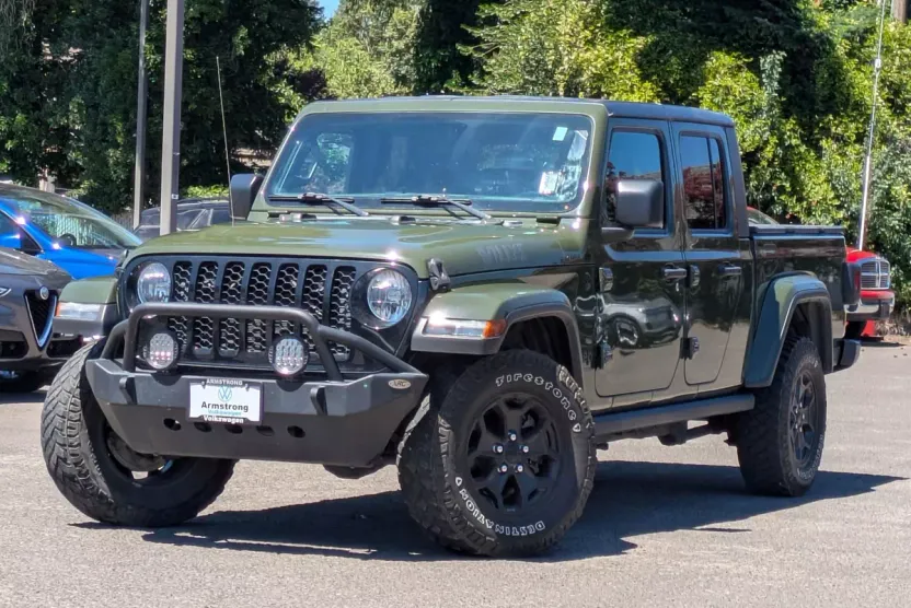 2021 Jeep Gladiator Willys Sport photo 1