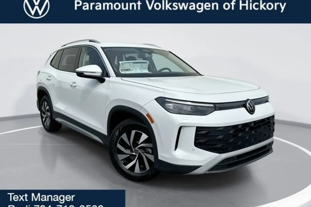 2025 Volkswagen Tiguan S photo 1