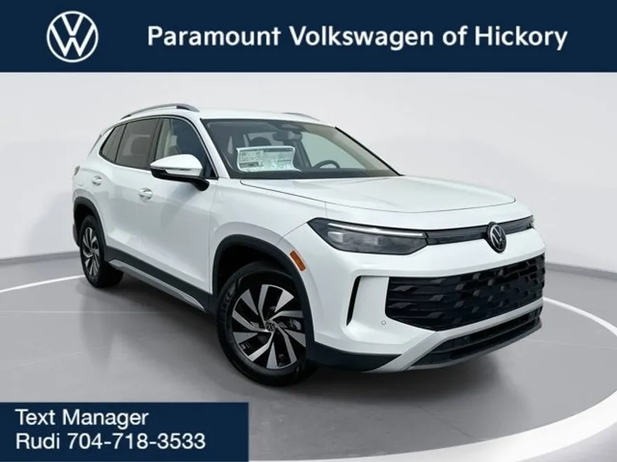 2025 Volkswagen Tiguan S photo 1