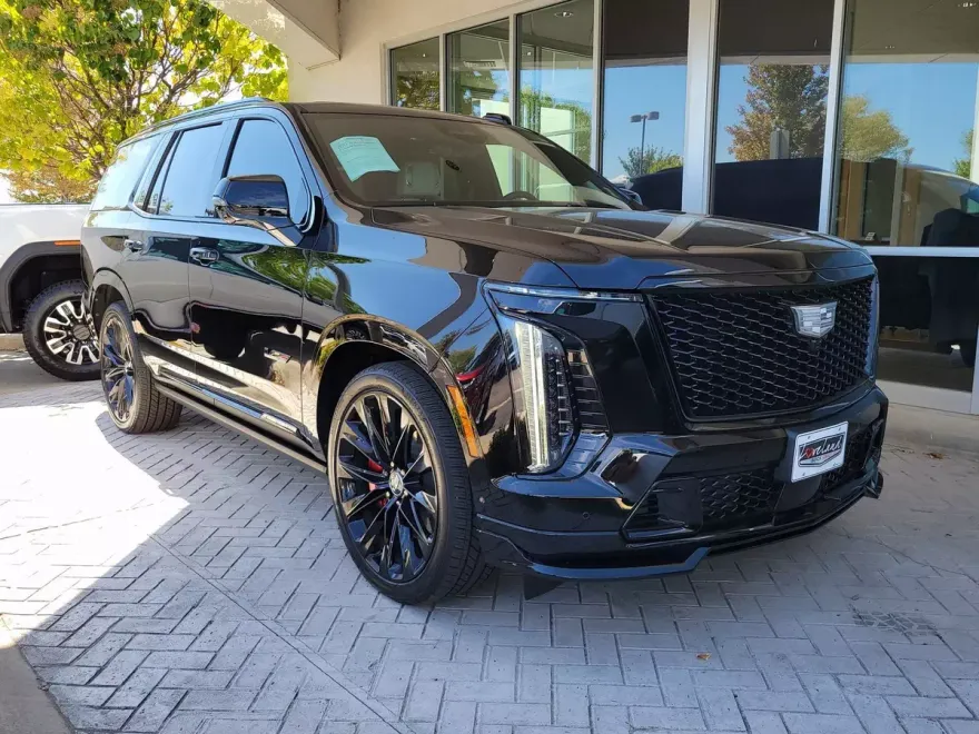 2025 Cadillac Escalade V-Series photo 1