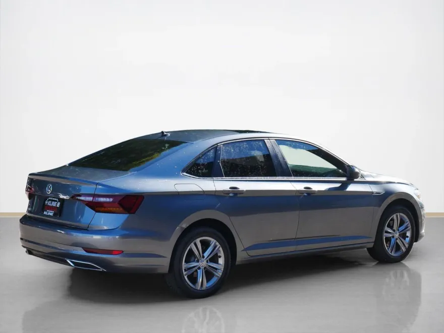 2019 Volkswagen Jetta SE R-Line photo 1