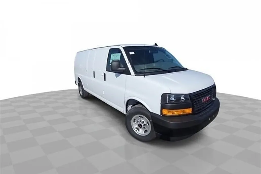 2025 Gmc Savana Cargo 3500 photo 1