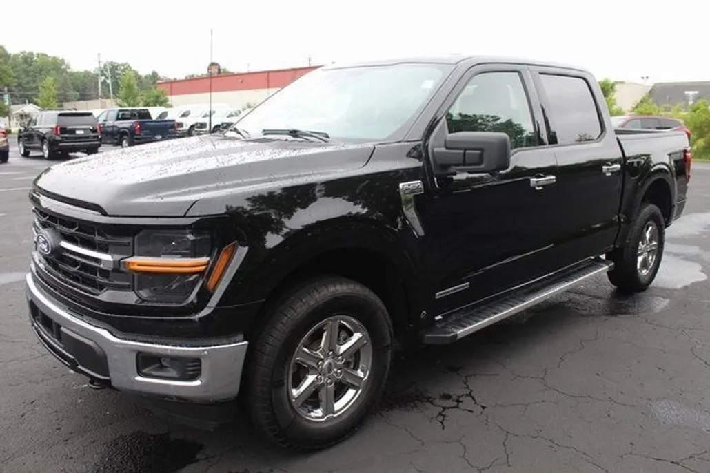 2024 Ford F-150 XLT photo 1
