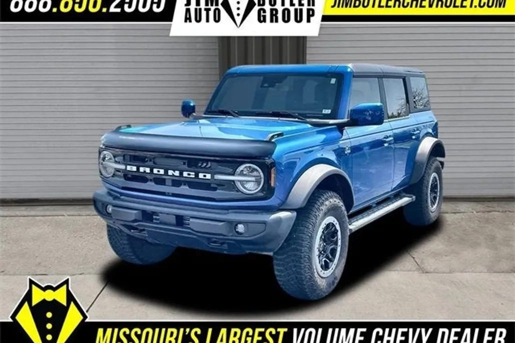 2023 Ford Bronco Base photo 1