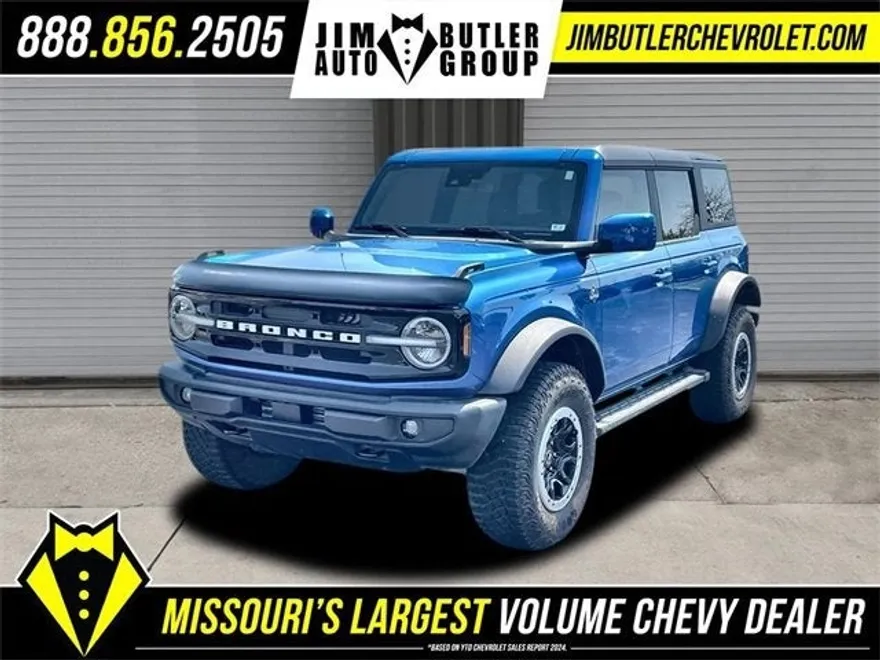 2023 Ford Bronco Base photo 1