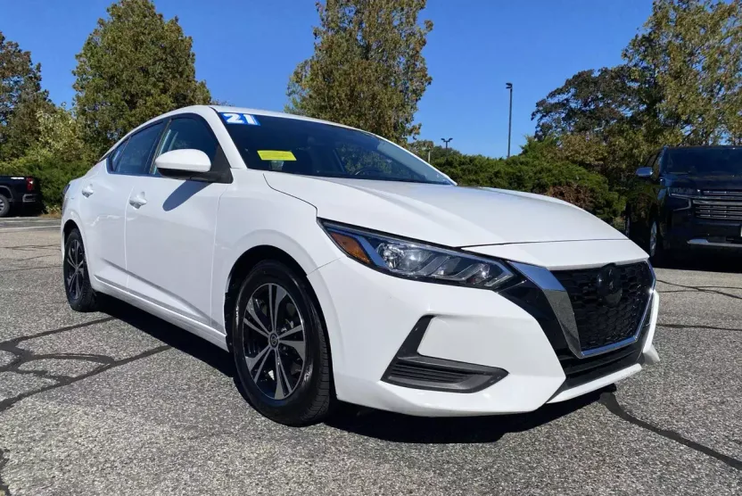 2021 Nissan Sentra SV photo 1