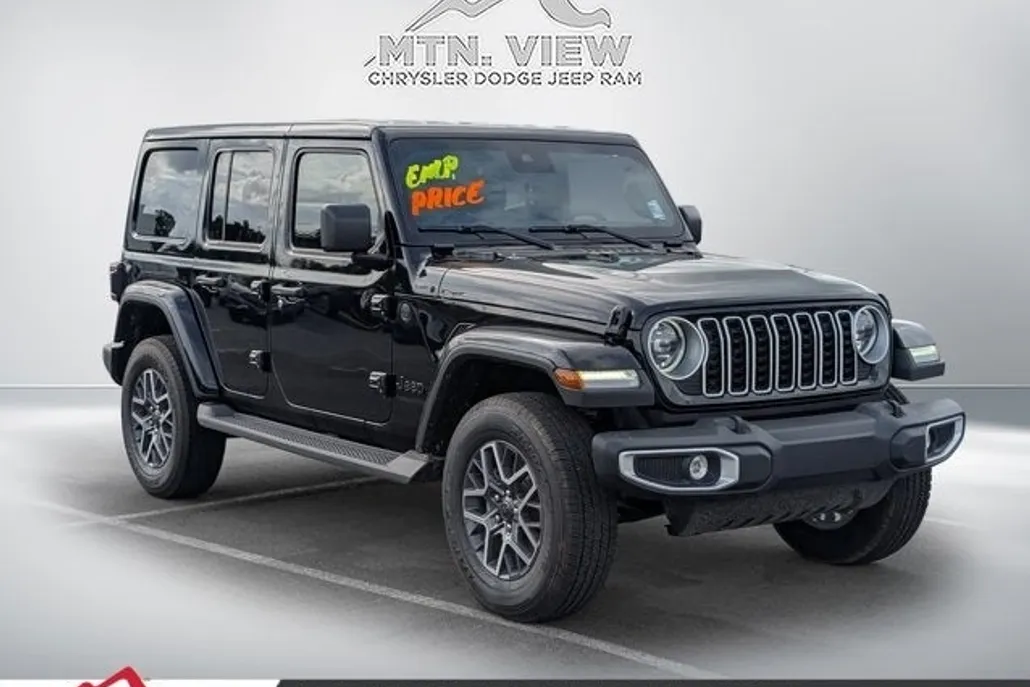 2025 Jeep Wrangler Sahara photo 1