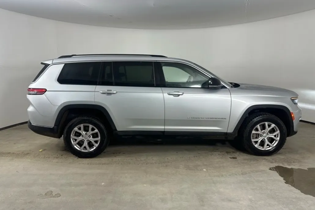 2022 Jeep Grand Cherokee Limited photo 1
