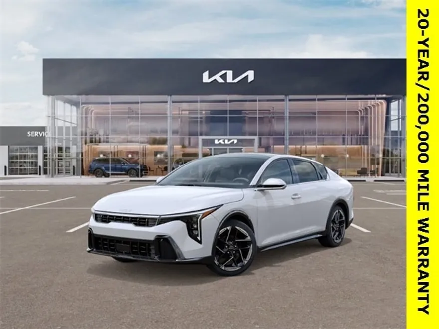 2025 Kia K4 GT-Line photo 1