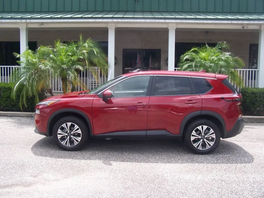 2023 Nissan Rogue SV photo 1