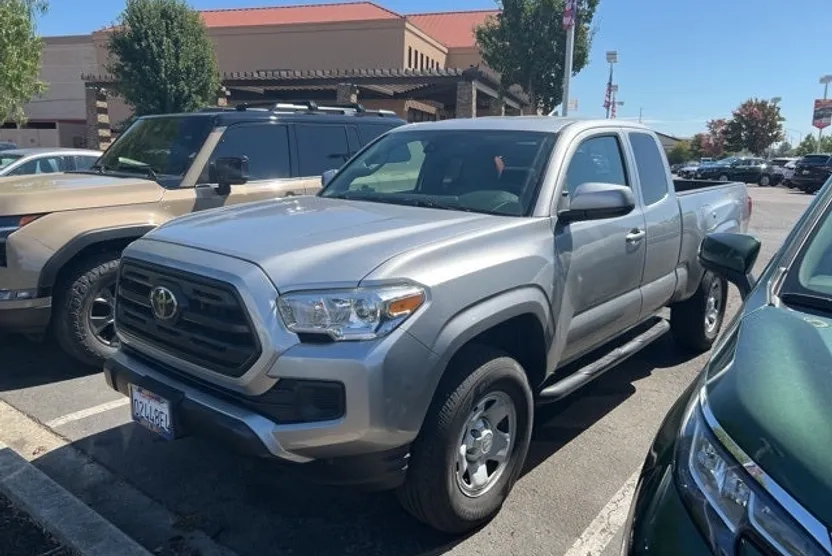 2019 Toyota Tacoma SR Access Cab photo 1
