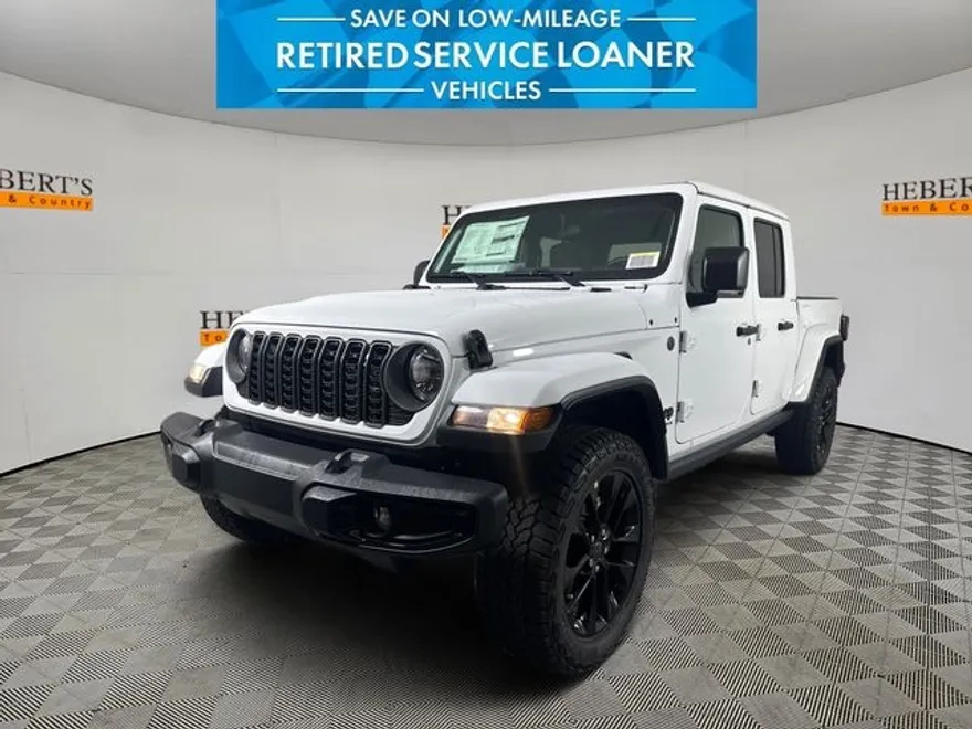 2025 Jeep Gladiator Sport photo 1