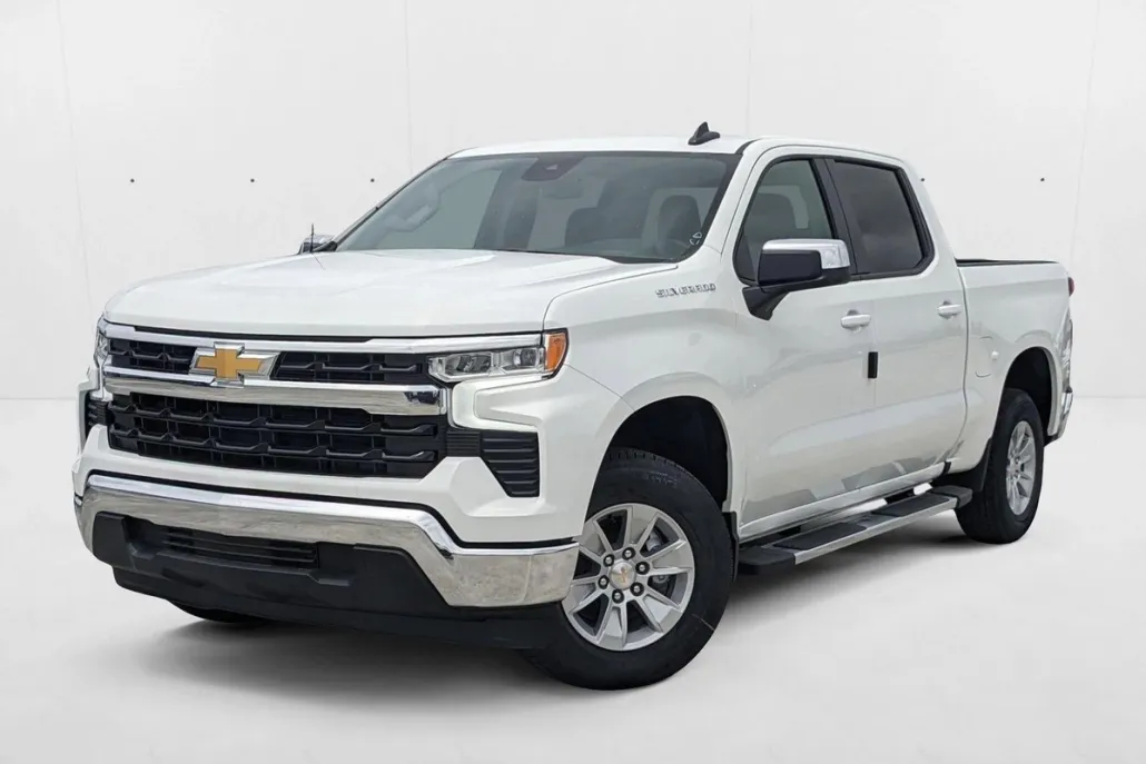 2025 Chevrolet Silverado 1500 LT photo 1