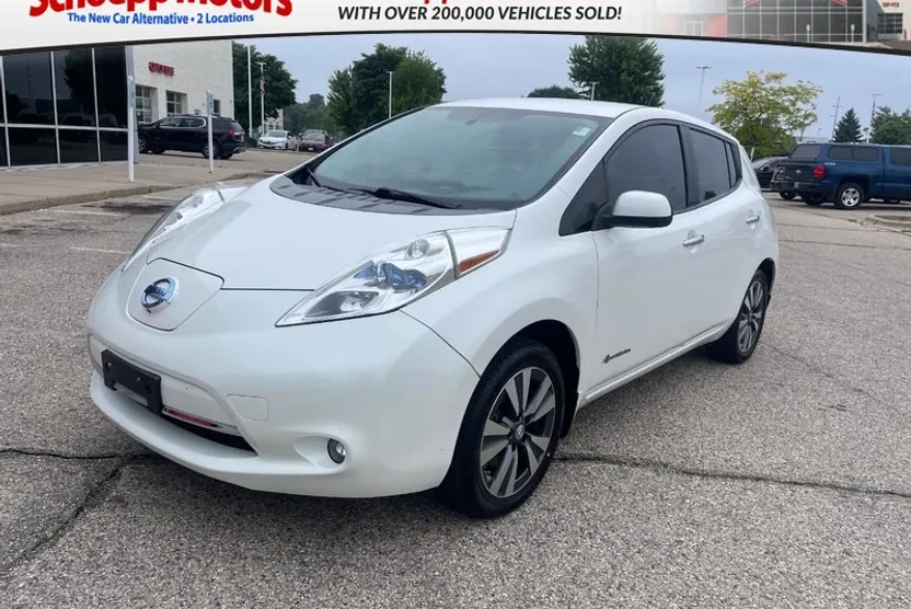 2014 Nissan Leaf SL photo 1