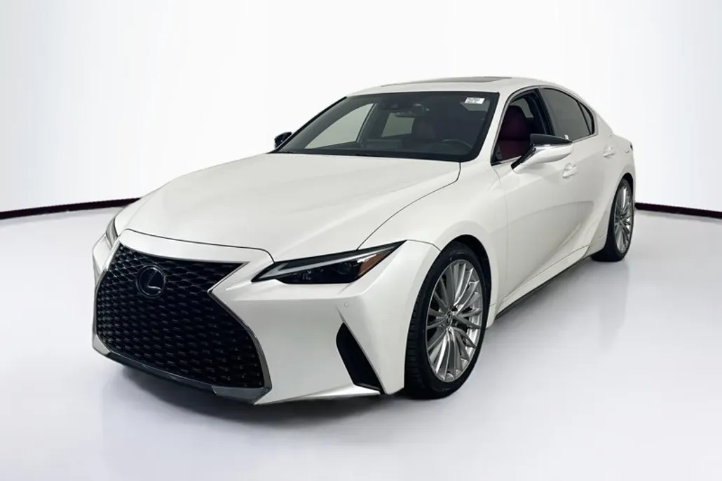 2023 Lexus IS 300 photo 1