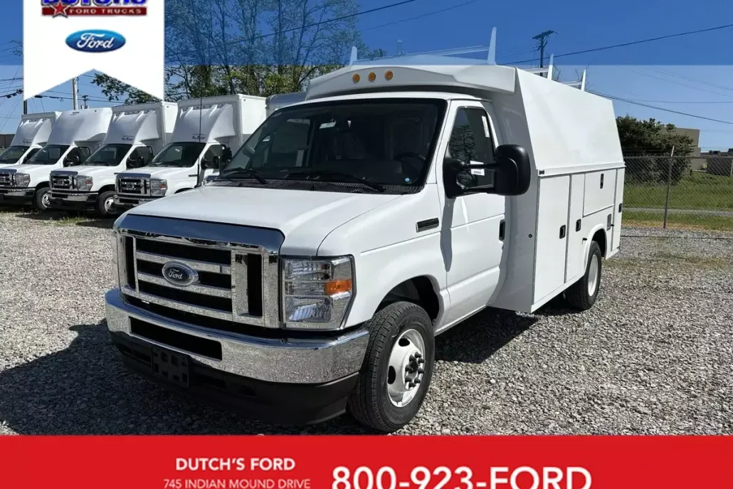 2025 Ford E-350 Base photo 1