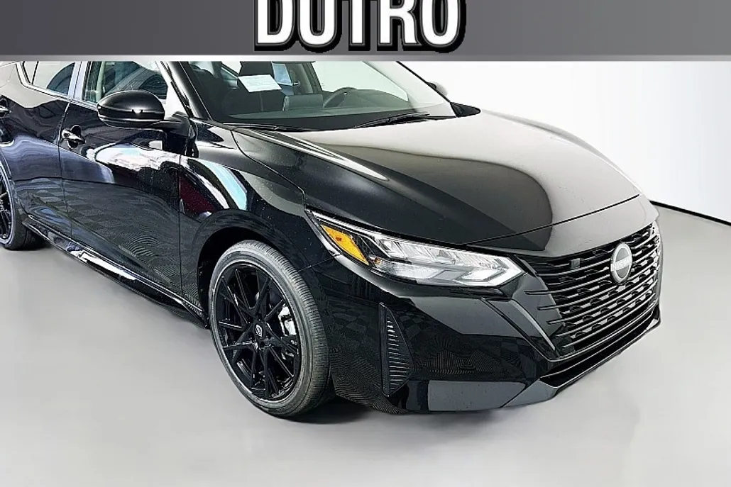 2025 Nissan Sentra SR photo 1