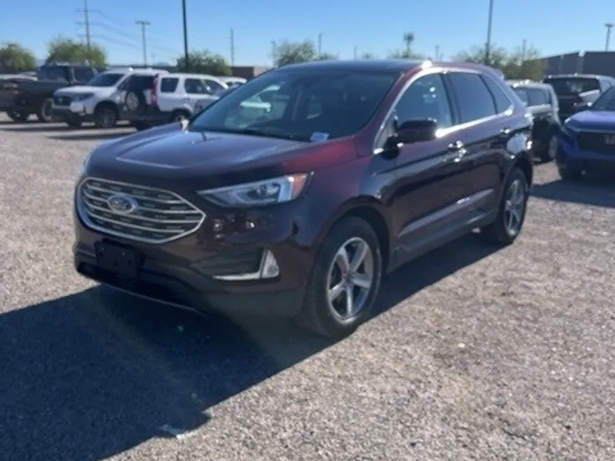 2021 Ford Edge SEL photo 1