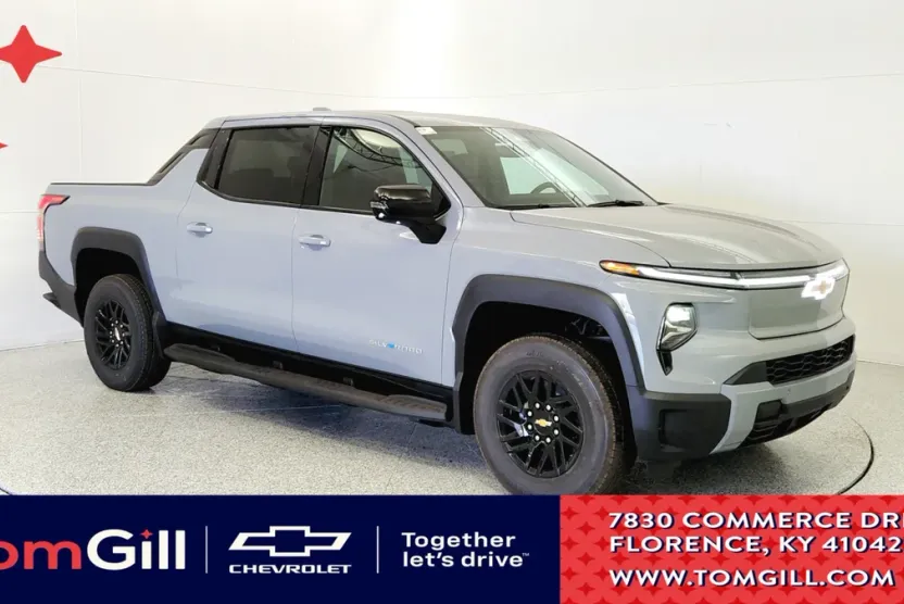 2026 Chevrolet Silverado EV LT photo 1