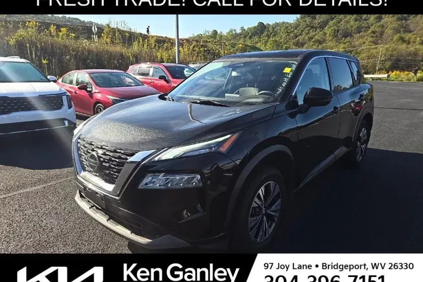 2021 Nissan Rogue SV photo 1