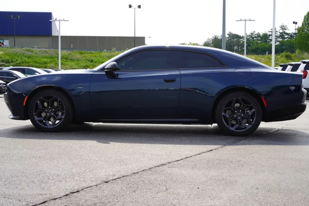 2025 Dodge Charger Daytona R/T AWD photo 1