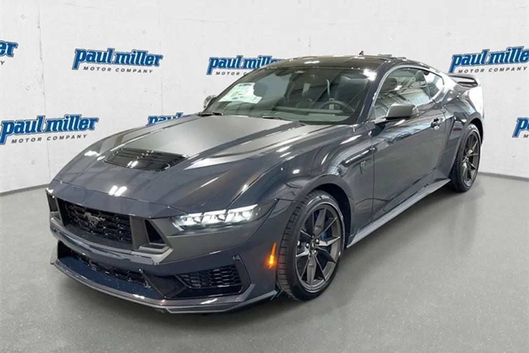 2025 Ford Mustang Dark Horse Premium photo 1
