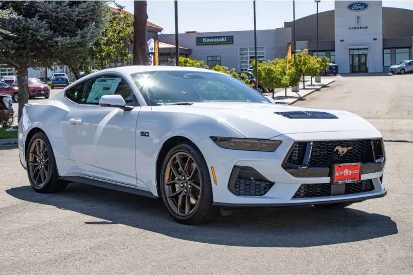 2025 Ford Mustang GT Premium photo 1