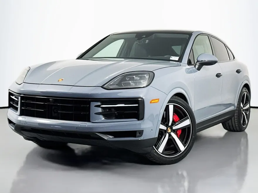 2024 Porsche Cayenne S Coupe photo 1