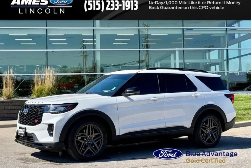 2025 Ford Explorer ST photo 1