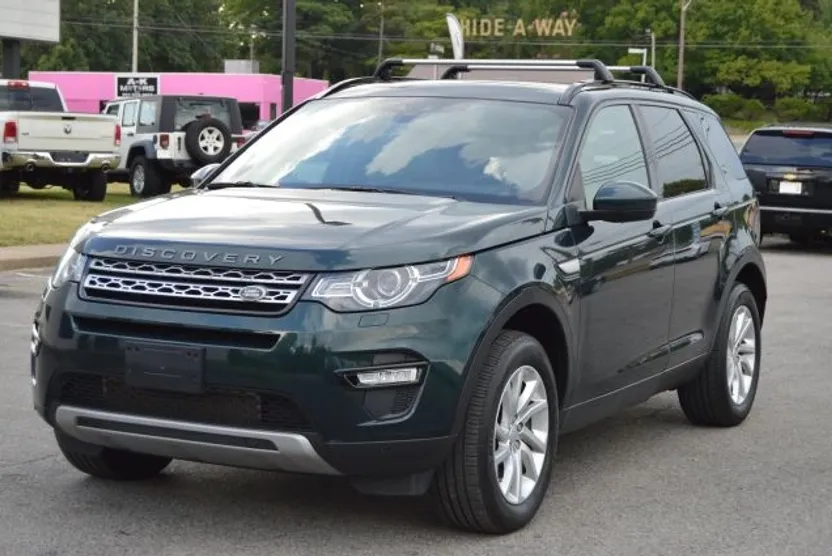 2016 Land Rover Discovery Sport HSE photo 1
