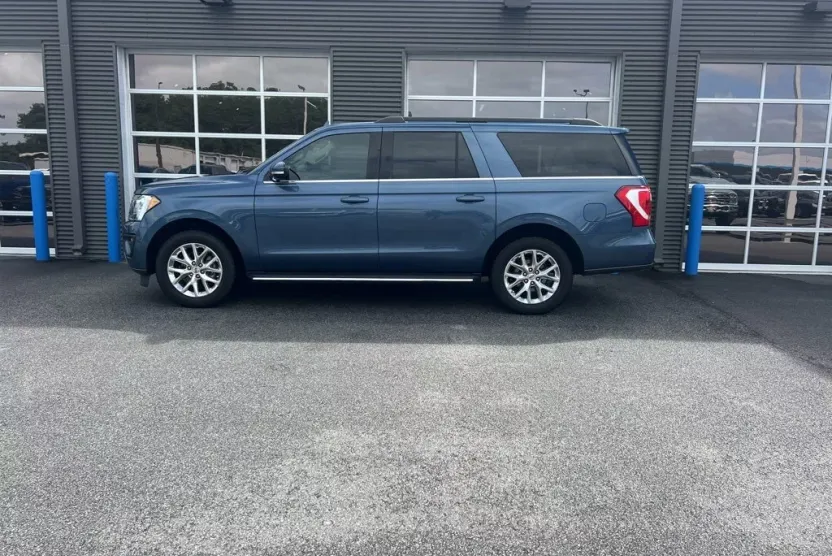 2020 Ford Expedition MAX XLT photo 1