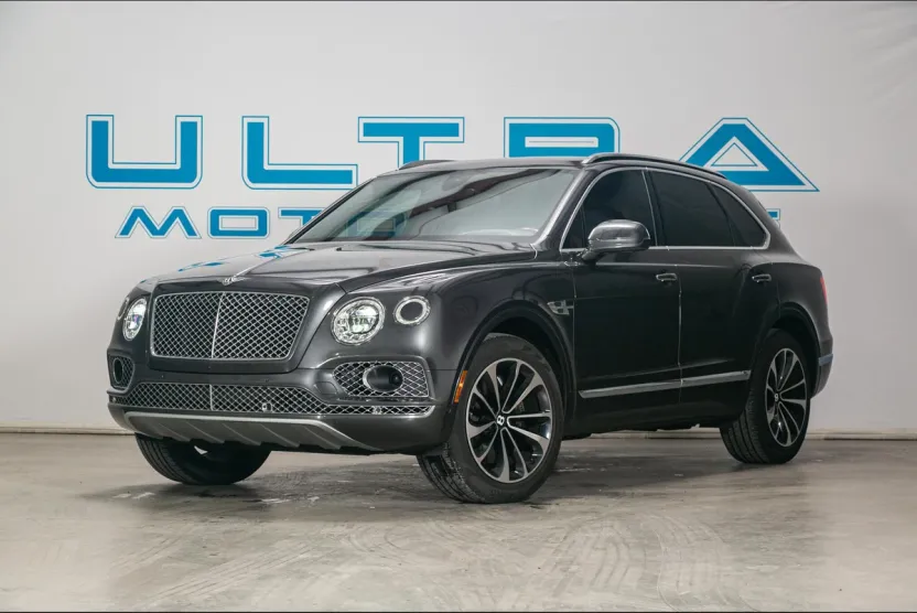 2019 Bentley Bentayga V8 photo 1