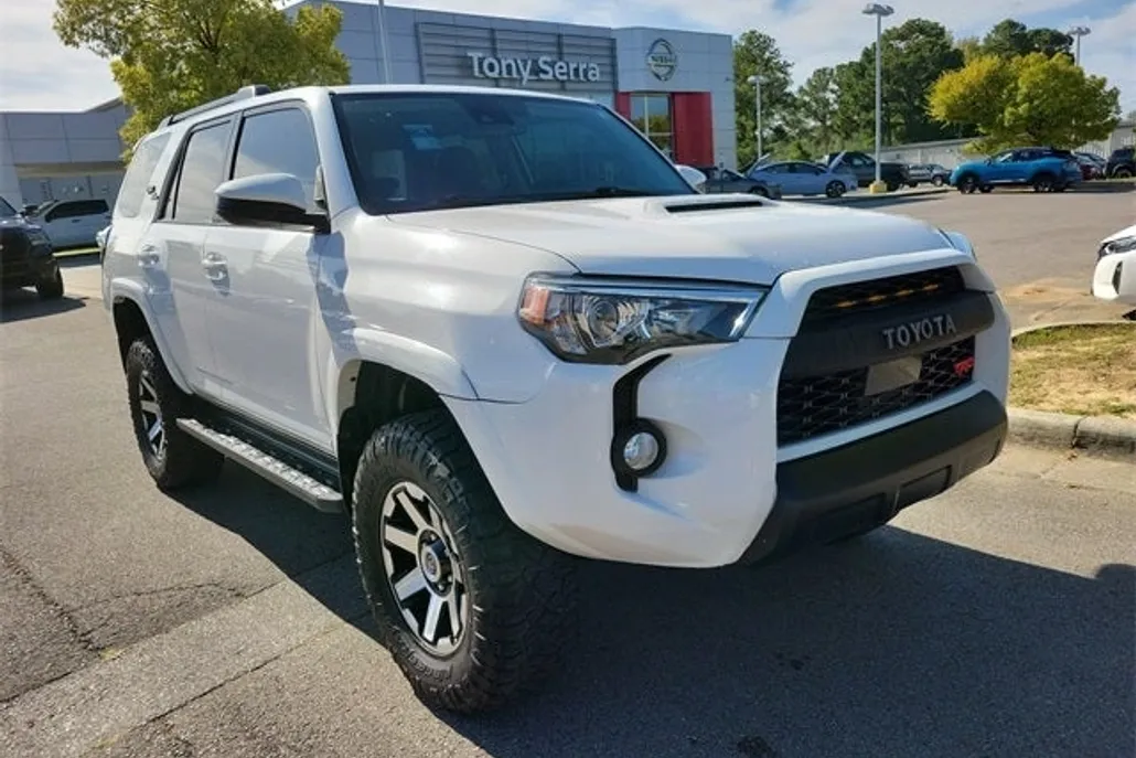 2020 Toyota 4Runner TRD Off-Road Premium photo 1