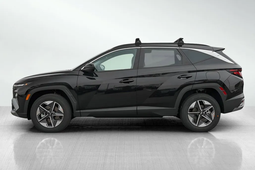 2025 Hyundai Tucson SEL photo 1