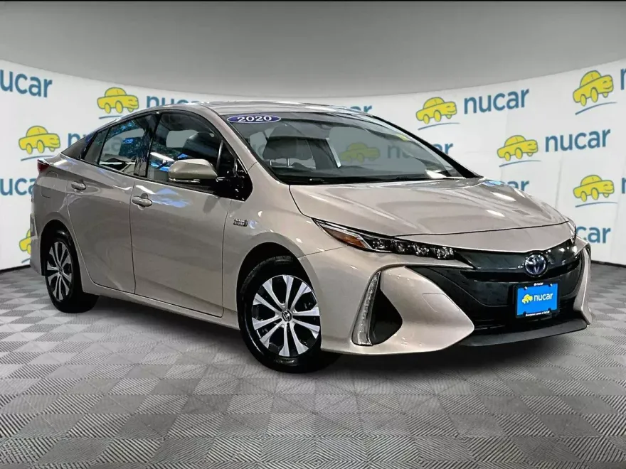 2020 Toyota Prius Prime XLE photo 1