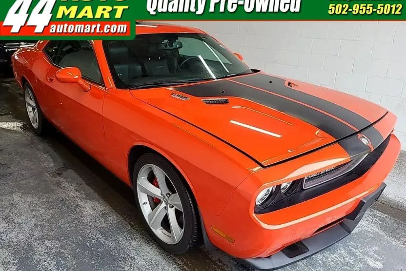 2008 Dodge Challenger SRT8 photo 1