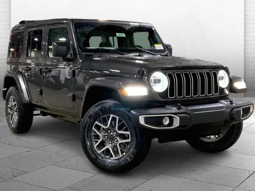 2025 Jeep Wrangler Sahara photo 1