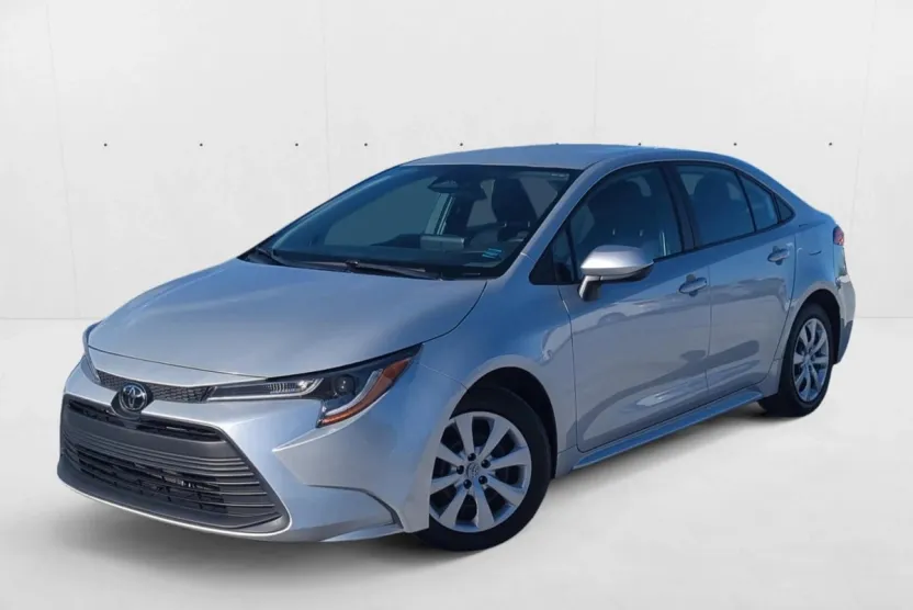 2023 Toyota Corolla LE photo 1
